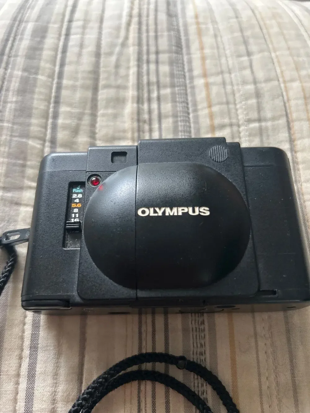 Olymus XA 35mm camera - untested.